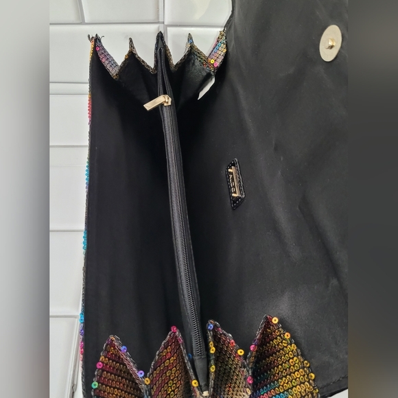 Aldo Rainbow Sequin Envelope Clutch Then Magnetic Closure Medium Size Internal Z - Picture 4 of 7